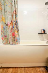 Rooftop Apartment by KeyHol Holidays