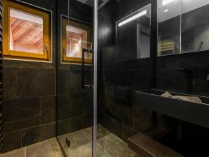 Chalet moderne 6 pièces, 11 pers, panorama montagne, services premium - FR-1-314-103