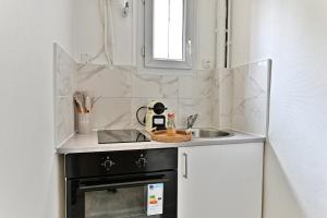 Studio spacieux Rez-de-chaussée banlieue Paris -IV