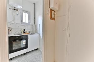 Studio spacieux Rez-de-chaussée banlieue Paris -IV