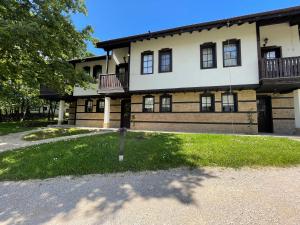 GeshaHillPark villas 53