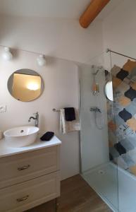 Maisons de vacances Charming Cohola gite, all comforts : photos des chambres