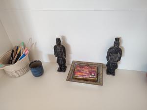 Charming Apartment with a Tranquil Balcony Garden View