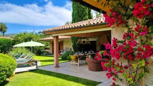 Villas Villa Lucendiluna 10 personnes piscine 5 min plage en voiture : photos des chambres