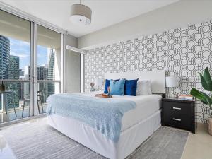 MVR - High-Rise Escape with Spa Access