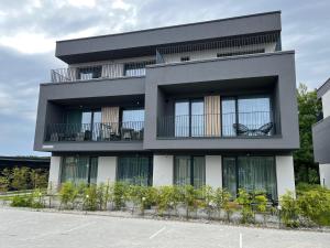 MANO JŪRA 2 apartamentai su terasa Kunigiškės