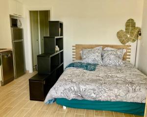 New studio 10 minutes walk from the beach