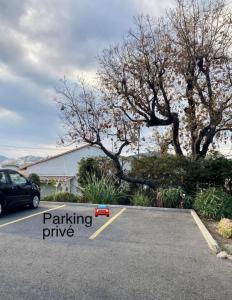 New studio 10 minutes walk from the beach