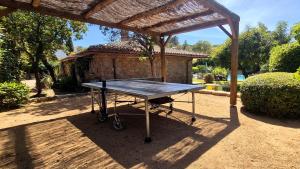 Villas Villa Lucendiluna 14 personnes piscine plage 5min le paradis : photos des chambres