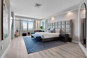 2-Story 3BD Brickell Penthouse Free Parking Heated Pool