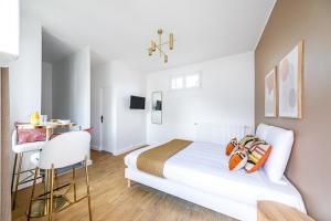 Appartements Studio Banlieue Parisienne Issy-les-Moulineaux-III : Studio