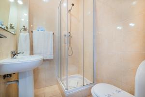 Pool&Beach in Encosta de São José