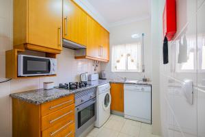 Pool&Beach in Encosta de São José