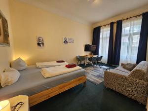 Apartment - Ground Floor room in Amadeus Apartments