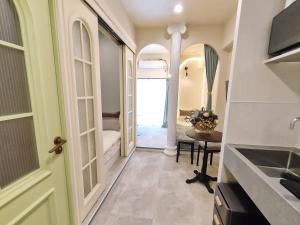 C8 Shinjuku JR St 8 mins 2 bedrooms and 1 living room Max 5P Direct to Shinjuku Ueno Ginza Shibuya Ikebukuro Yoyogi Shinagawa 新宿区 高田马场车站8分钟 两室一厅 最大5人