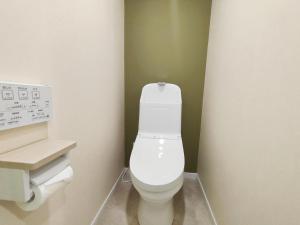 C8 Shinjuku JR St 8 mins 2 bedrooms and 1 living room Max 5P Direct to Shinjuku Ueno Ginza Shibuya Ikebukuro Yoyogi Shinagawa 新宿区 高田马场车站8分钟 两室一厅 最大5人