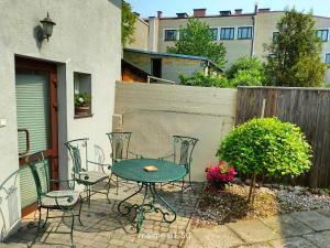 Studio dwupokojowe z łazienką i kuchnią