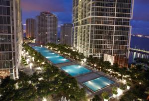 MVR - Sky-High Style in Brickell