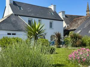 Maisons de vacances Les Galets - family house in the village of Guimaec 8p : photos des chambres