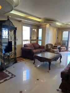 Al Jazira Apartments G10