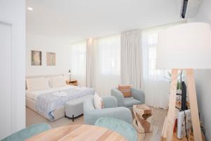 Liiiving in Porto - Urban Art Apartment