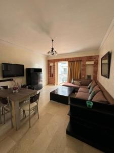 Cozy Escape for Two Marina Retreat