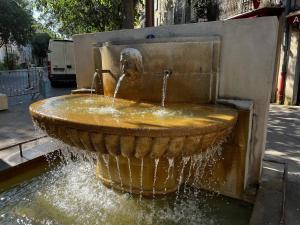 Maisons de vacances La MaisonLight Airy Home in the Heart of Pzenas Fontaine : photos des chambres