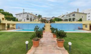 Marbella Golden Mile Villas