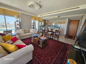 2 BR Sea View Apartment in Seef