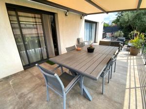 Villas La Marjolaine Villa avec piscine : photos des chambres