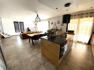 Villas La Marjolaine Villa avec piscine : photos des chambres