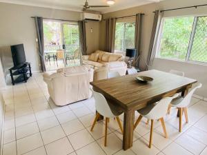 The Palms! AC 3 bedroom comfort