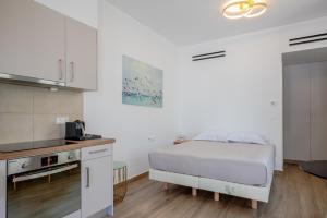 Apeiron Blue Perissa Apartments