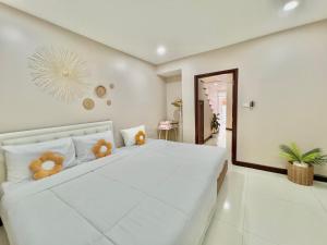 Beach home pool villa bangsaray