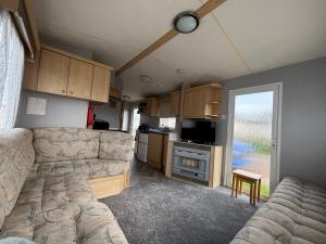 Beautiful 2 bedroom caravan , Leysdown