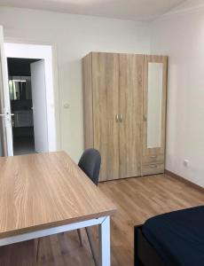 Big Apartement 20 min from beach