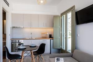 Apeiron Blue Perissa Apartments