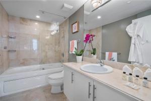 MVR - Front-Row Seat to Grove-s Natural Beauty