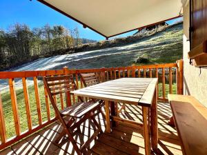 Appartement 6 pers avec piscine et WiFi au pied des pistes - FR-1-505-88