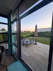 Marina Strandbad Chalet IJssel Oase mit Zaun Haus Nr 77