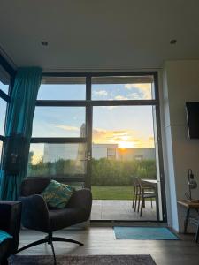 Marina Strandbad Chalet IJssel Oase mit Zaun Haus Nr 77