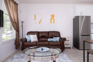 3BR 2BA Surrey Home | Quiet & Convenient