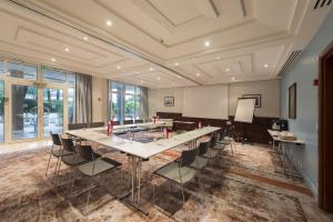 Hotels Holiday Inn Nice - Port St Laurent by IHG : photos des chambres