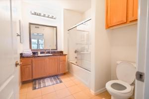 Downtown Los Angeles 1 bedroom Apt with Pool, Gym and FREE PARKING