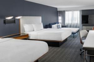 Courtyard Cleveland Airport South