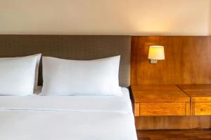 Yacht & Golf Club Paraguayo, a Tribute Portfolio Resort