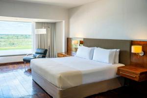 Yacht & Golf Club Paraguayo, a Tribute Portfolio Resort