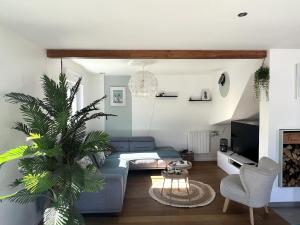 Maisons de vacances Maison charmante avec piscine - 6 personnes - proche mer : photos des chambres