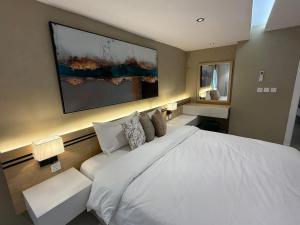 Luxury Stay in Al Sulaymaniyah, Private Entrance