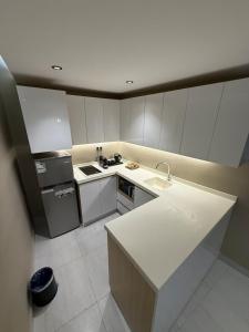 Luxury Stay in Al Sulaymaniyah, Private Entrance